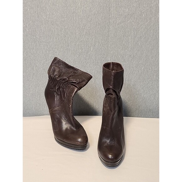 Michael Kors Platform Leather Bootie Brown 8 Distressed Ripple Sole - Picture 1 of 10